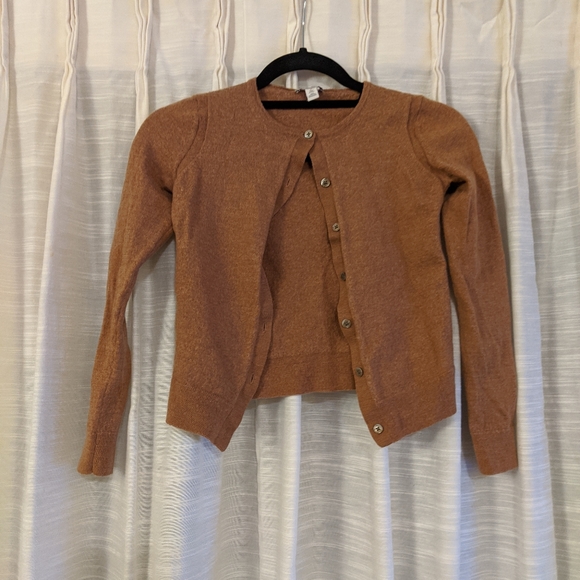 GAP Sweaters - 5/10$ Gap extra fine Merino wool cardigan GAP Sweaters - 5/10$ Gap extra fine Merino wool cardigan